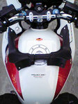 08inp.jpg